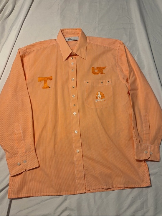 Mili Designs Tops - Vintage Mili Designs M Tennessee Volunteers Button Up Shirt Women’s Appliqué